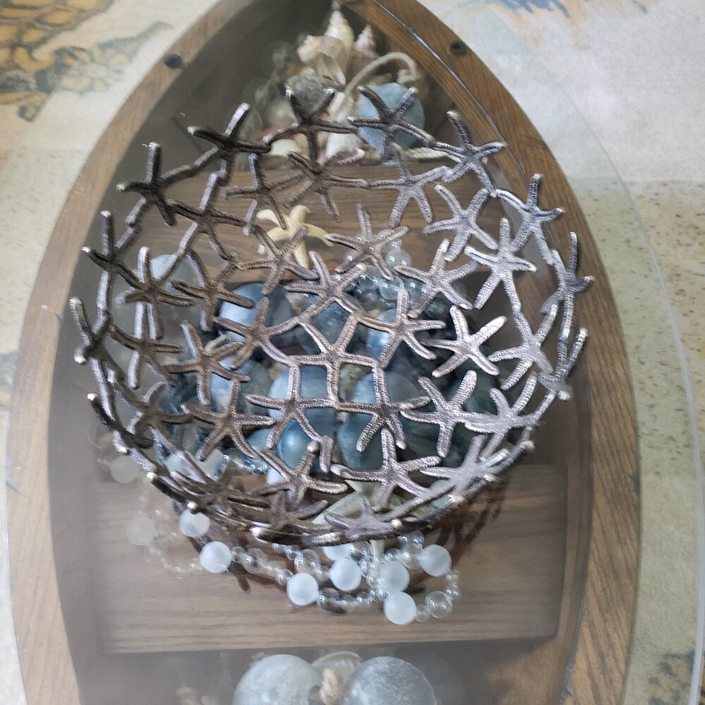 Pottery Barn Coastal Starfish Serve Bowl - Picture 6 of 6